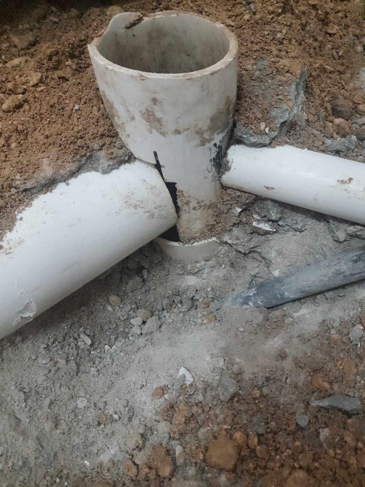 العزل المائي بالرياض: أهمية الفحص بكاميرات التصوير الحراري FLIR المتقدمة قبل العزل